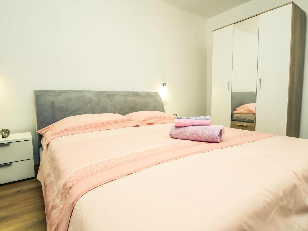 Holiday Home Marijana By Interhome Maslenica Exteriér fotografie